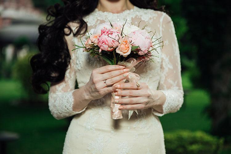 How to Preserve Your Wedding Bouquet – Claudette's Corner