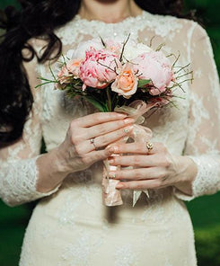 DIY: How to Preserve Your Wedding Bouquet
