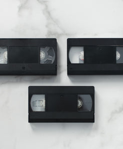 Which is better VHS or DVD?