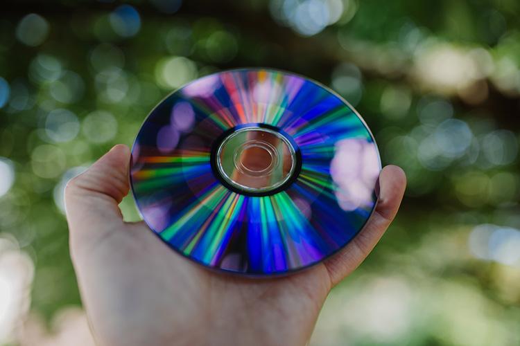 Difference Between CDs And DVDs