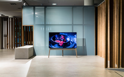 Can You Hook Up a VCR to a Flat Screen TV?